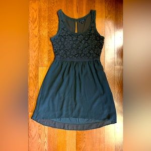 American Eagle size small grey dress.  EUC